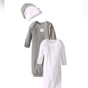 Burt's Bees Baby Unisex Sleeper Gown & hat set.
